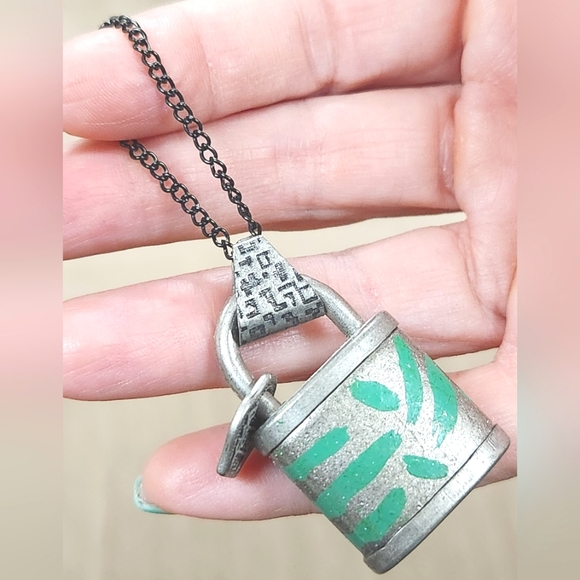 Anthropologie Antiqued Boho Faux Lock Ornament RARE - Picture 2 of 5